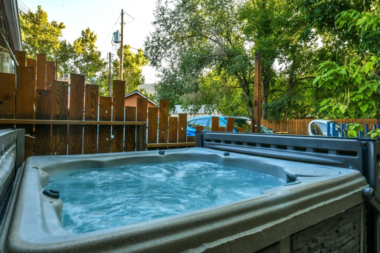 Lodge 7 - Downtown Location. Studio With Shared Hot Tub. Minutes To Arches N.P. โมอาบ ภายนอก รูปภาพ